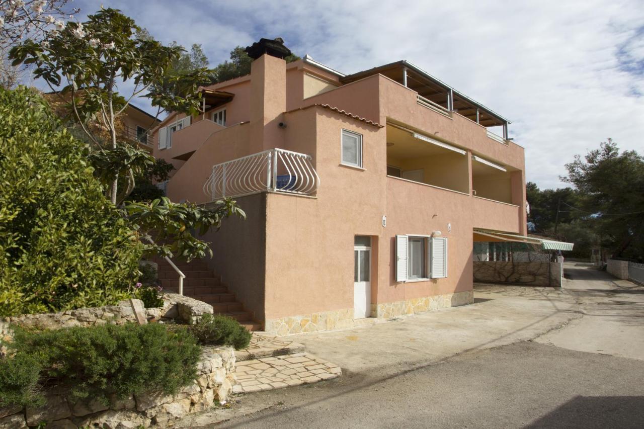 Apartments By The Sea Mavarstica, Ciovo - 12696 Trogir Zewnętrze zdjęcie