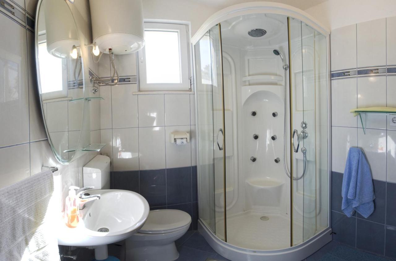 Apartments By The Sea Mavarstica, Ciovo - 12696 Trogir Zewnętrze zdjęcie